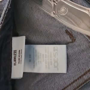 Nice Mid Rise Joe's Ladies Blue Jeans .Size 32X32